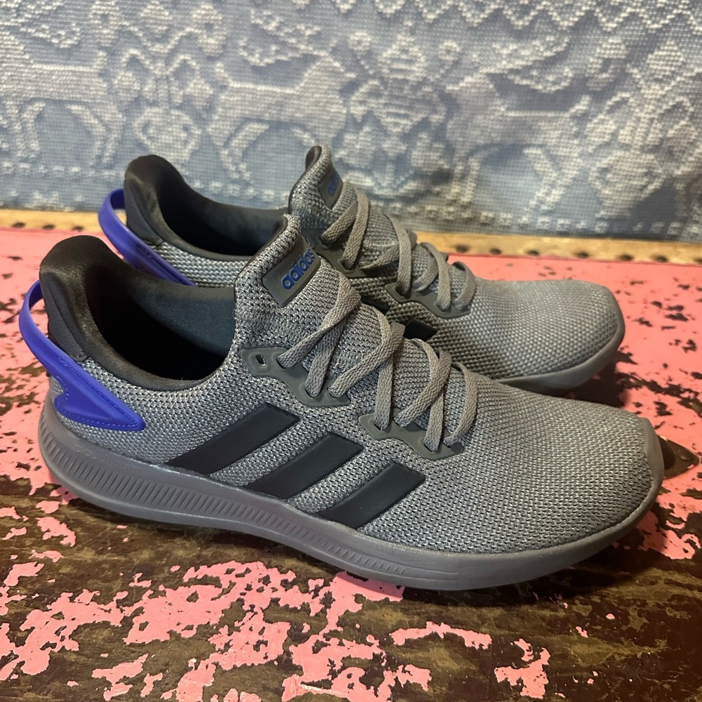 ADIDAS Men’s grey and navy athletic running shoes size 9.5
